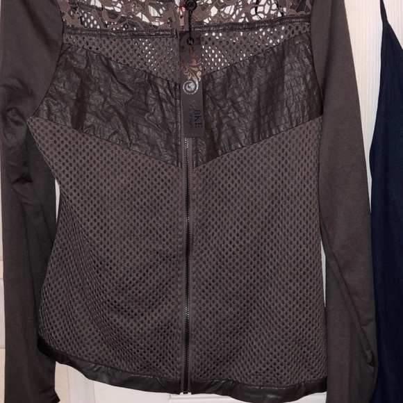 Brand New BKE Clothing - Picture 5 of 5